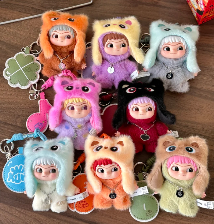 Wakuku-On a Roll Series Vinyl Plush Doll