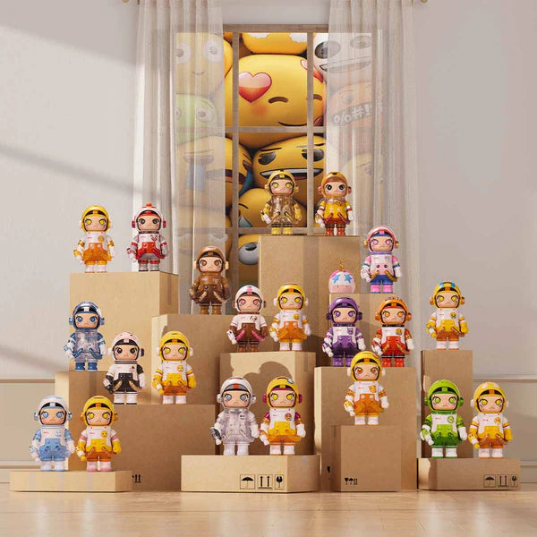 MEGA SPACE MOLLY 100% × emoji Series