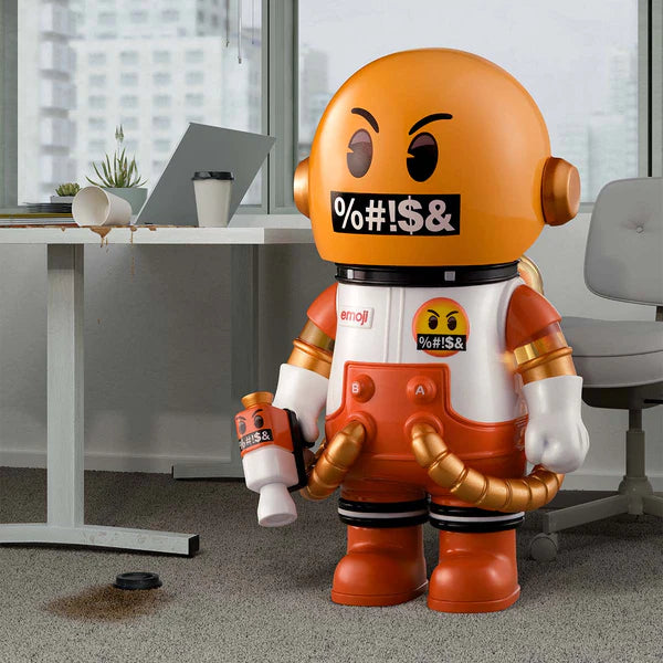 MEGA SPACE MOLLY 100% × emoji Series