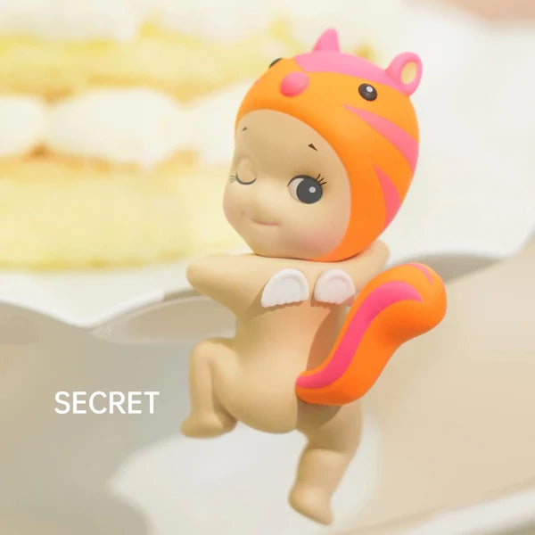 Sonny Angel Hippers LOOKING BACK Series Decorative Mini Figure Blind Box