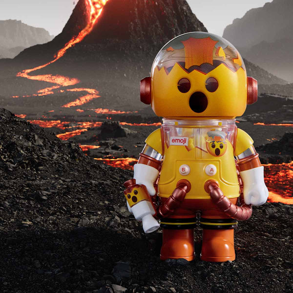 MEGA SPACE MOLLY 100% × emoji Series